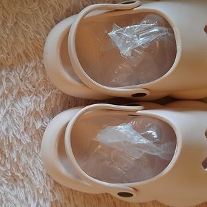 WOMANS CLOUD SLIPPERS/SANDALS